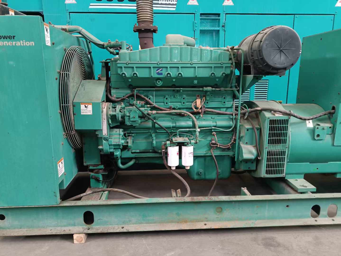 黑水过载会对 600kW 柴油发电机组造成哪些损害？