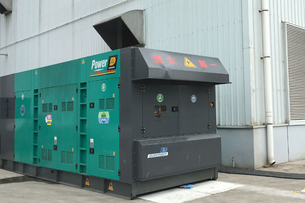 黑水燃油滤清器的更换流程是怎样的？