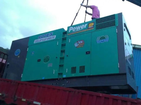 黑水柴油发电机组转速不稳定时，如何对发动机进行维护？