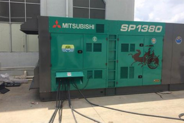 黑水为什么有些柴油发电机组的输出电压可以调节？