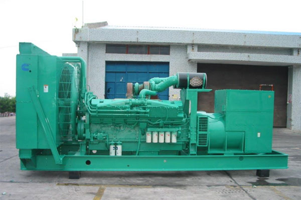 黑水工厂发电机应急发电时如何更准确地检查发电机状态？