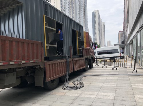 黑水冷却液不足的情况下如何检查柴油发电机组？