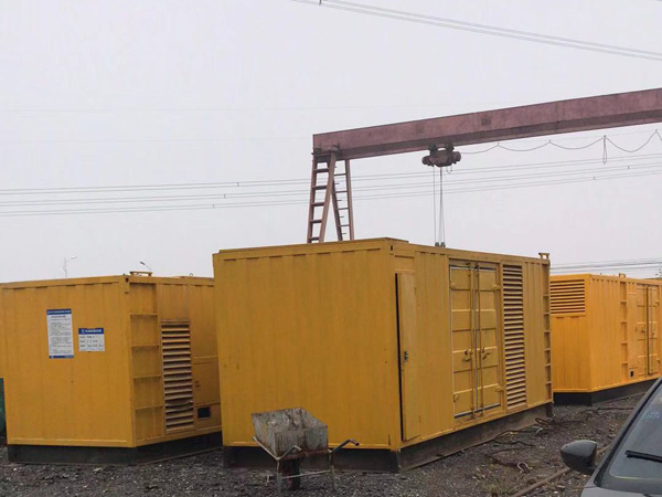 黑水100kw柴油发电机组每小时油耗？